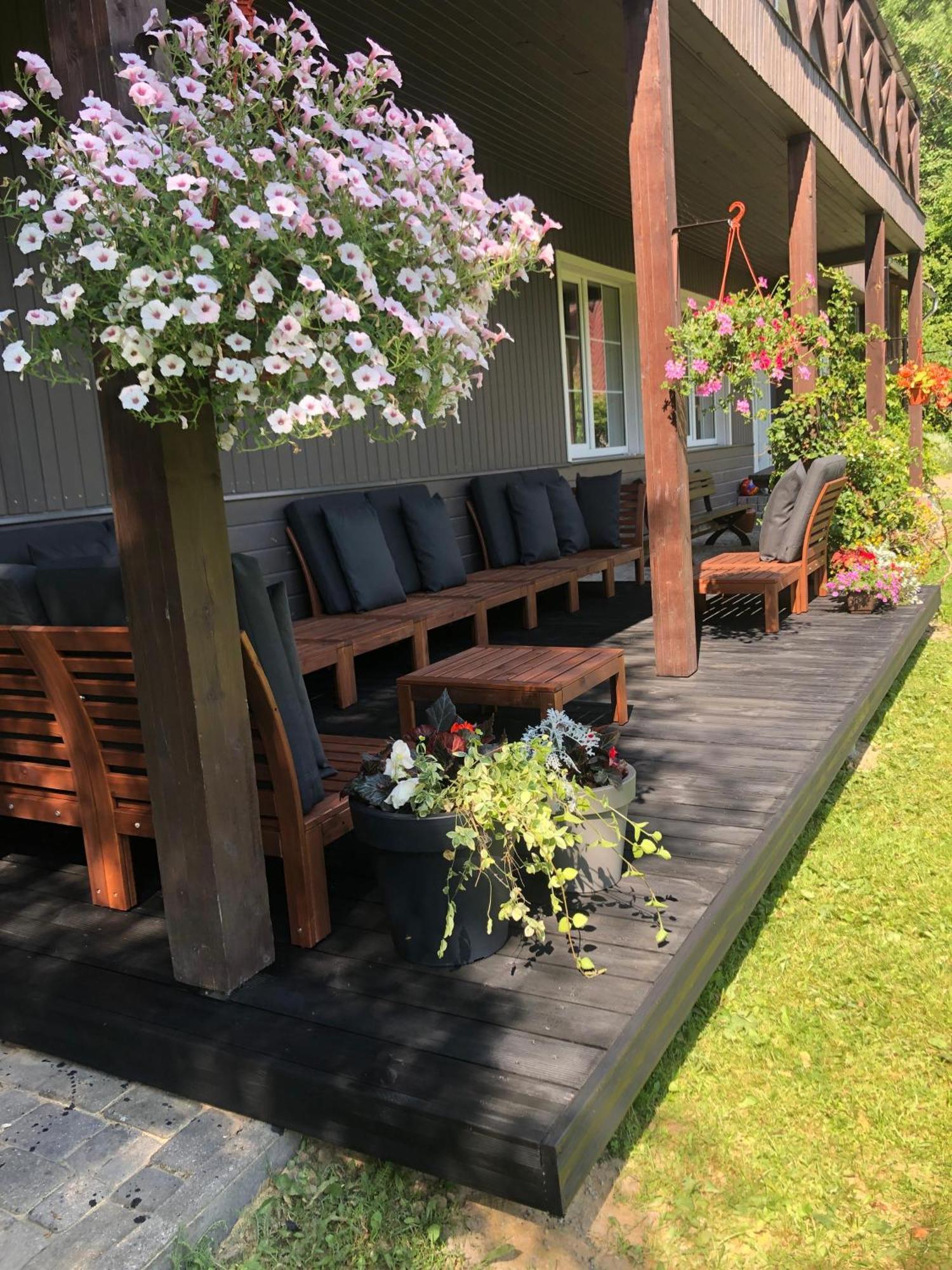 Viesu Nams Laucini Holiday home *
